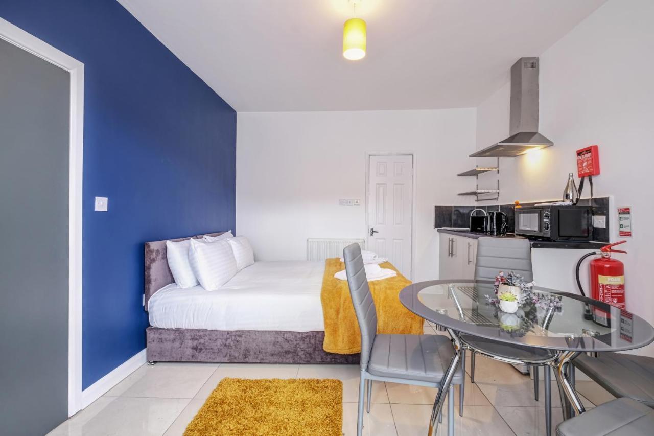 Fernbank Rooms Sudbury Hill, Harrow, Self-Contained Studios With En-Suite Harrow on the Hill Exterior foto