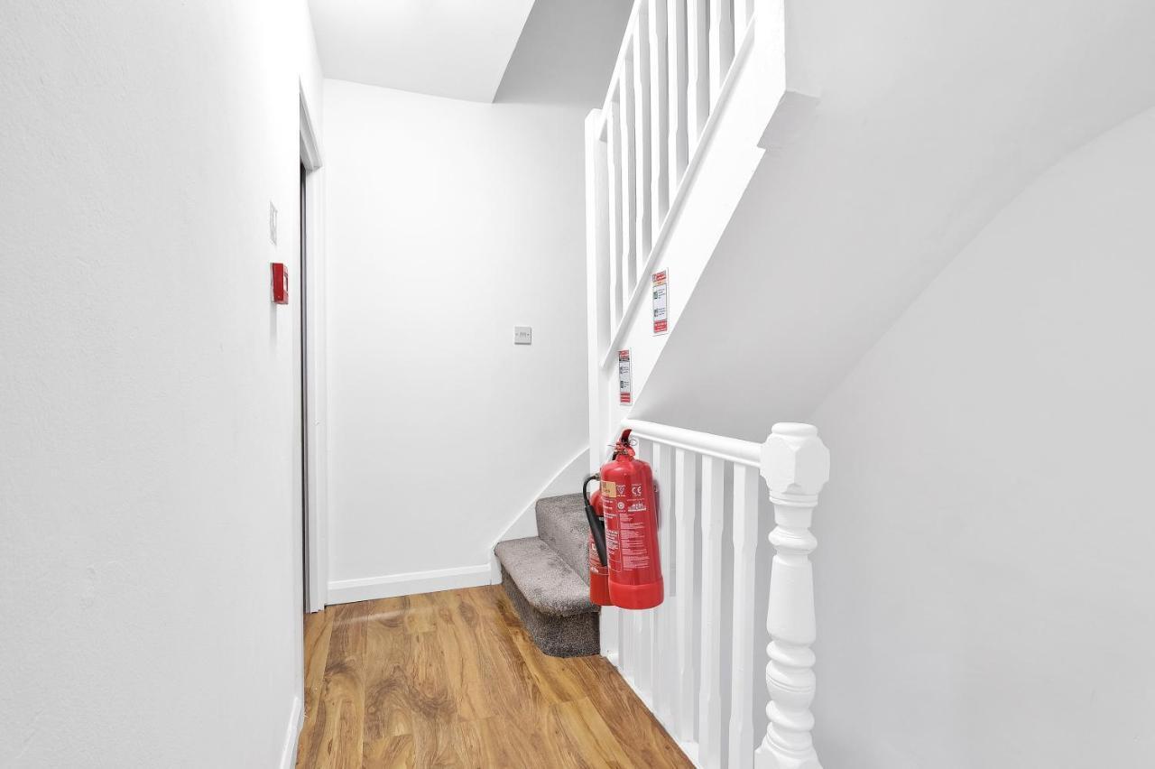 Fernbank Rooms Sudbury Hill, Harrow, Self-Contained Studios With En-Suite Harrow on the Hill Exterior foto